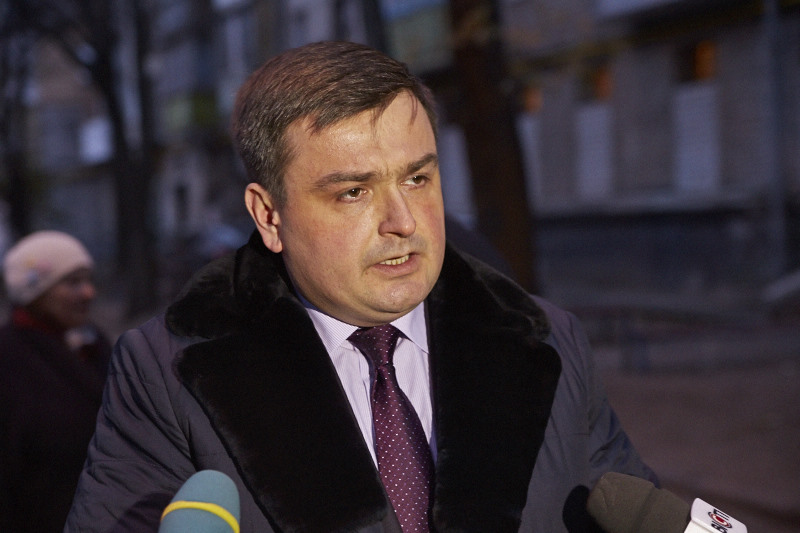 На проспектах Героїв Сталінграда та Маршала Жукова стало світліше