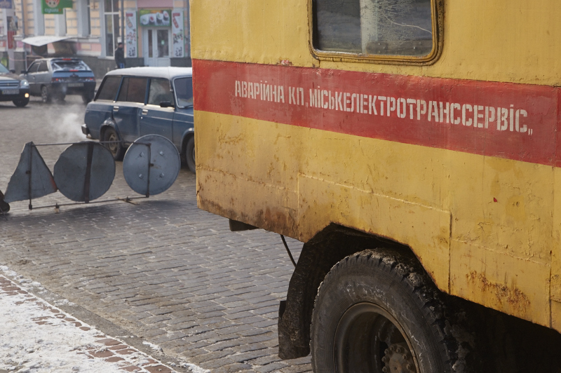 На вулиці Сумській оновили тролейбусну контактну мережу