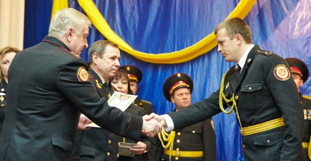 Харківські рятувальники отримали звання лейтенанта