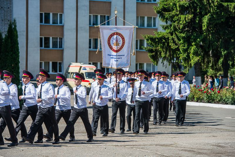 Харківські рятувальники отримали звання лейтенанта
