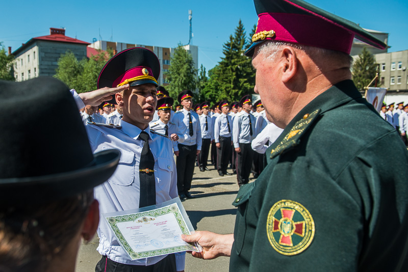 Харківські рятувальники отримали звання лейтенанта
