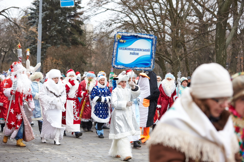 У Харкові вперше пройшов фестиваль-конкурс Дідів Морозів