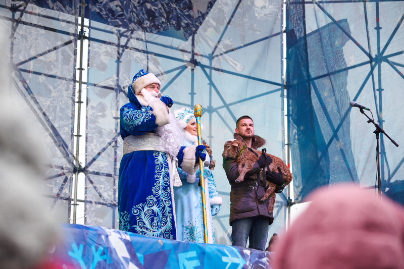 У Харкові вперше пройшов фестиваль-конкурс Дідів Морозів