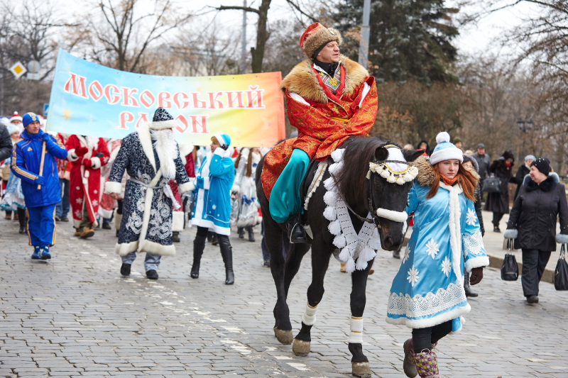 У Харкові вперше пройшов фестиваль-конкурс Дідів Морозів