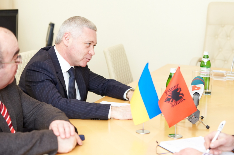 У міськраді пройшла зустріч з Почесним консулом Республіки Албанія в Харкові