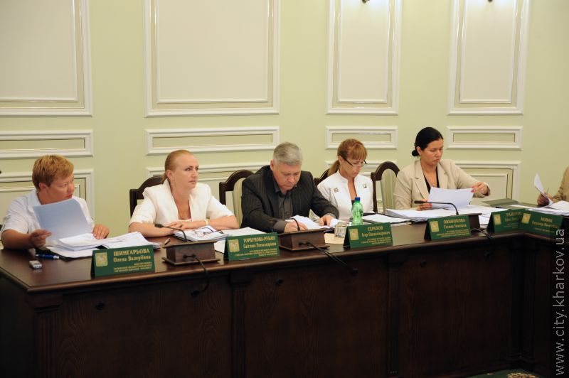 Міська влада забезпечила робочі місця для 110 дітей-сиріт