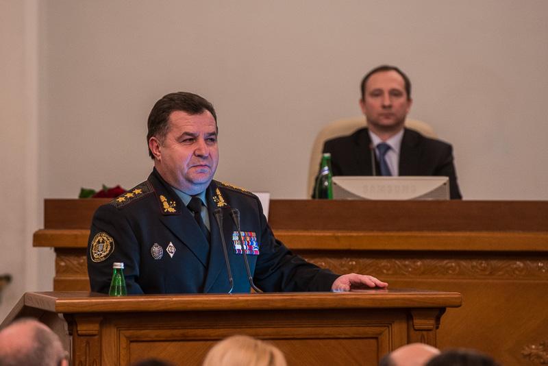 Петро Порошенко назвав необхідністю посилення порядку в'їзду в Україну громадян Росії