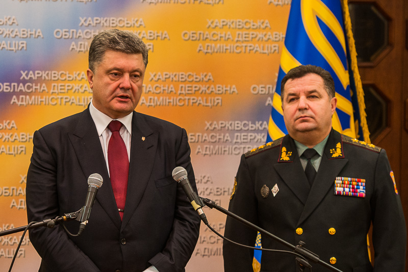 Петро Порошенко назвав необхідністю посилення порядку в'їзду в Україну громадян Росії