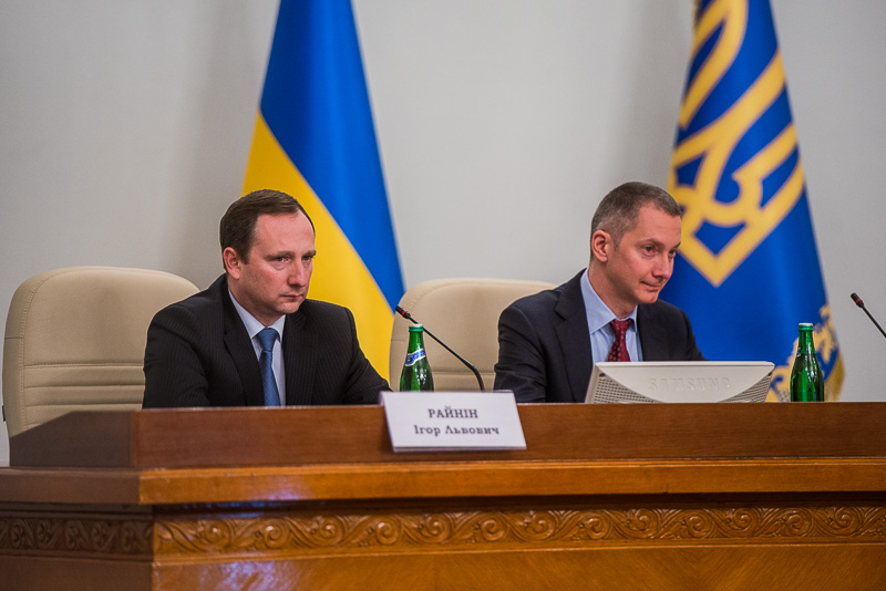 Петро Порошенко назвав необхідністю посилення порядку в'їзду в Україну громадян Росії