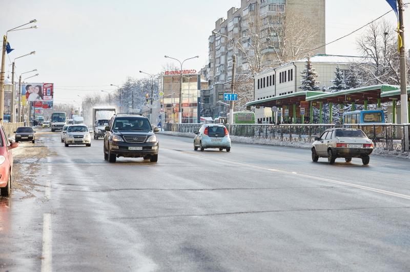 Харківські дорожники успішно впоралися зі снігопадом
