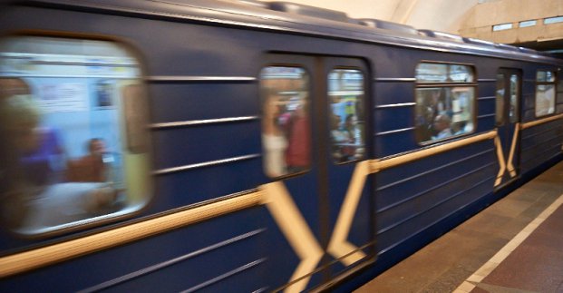 Військовослужбовці, що розносять повістки, знову їздитимуть міським електротранспортом безкоштовно