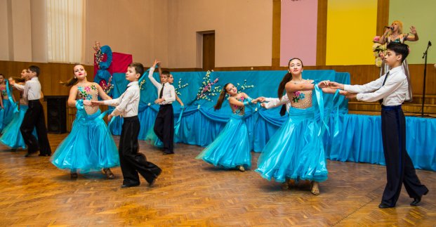 У районах міста відзначили Міжнародний жіночий день