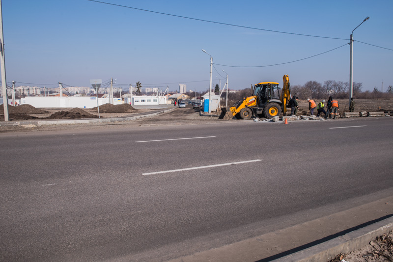 У модульному містечку встановлюють дитячі майданчики та проводять Інтернет