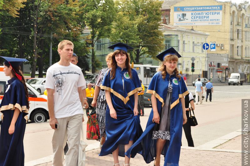Відбувся випуск Харківського національного медичного університету