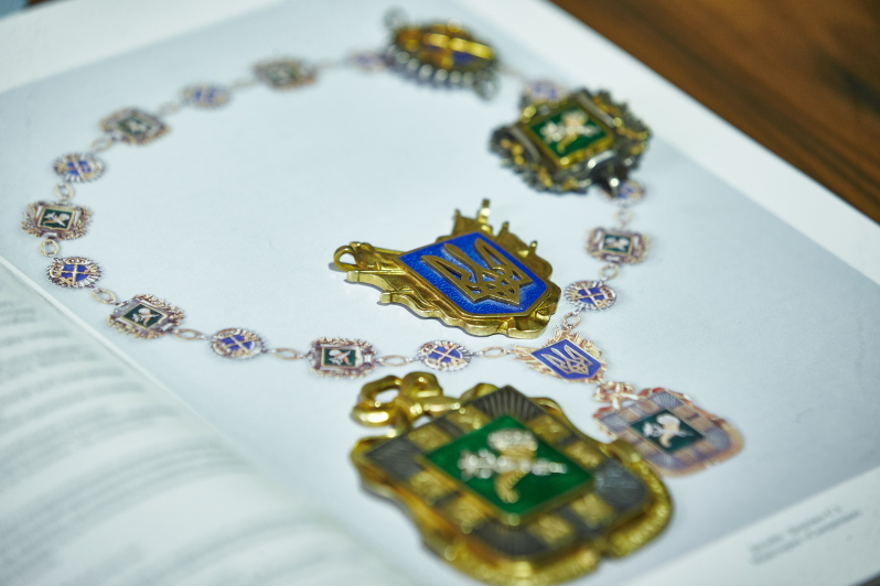 У Харкові продовжують шукати раритетні знімки з сімейних альбомів харків'ян