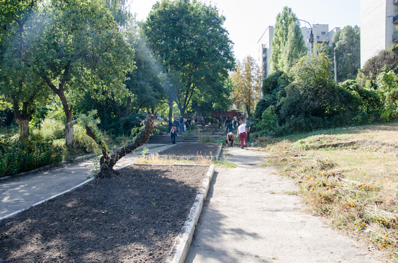 У Харкові проходить загальноміський суботник (оновлено)