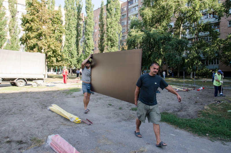 У Харкові проходить загальноміський суботник (оновлено)