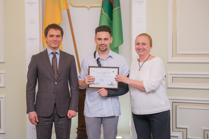 У Харкові нагородили організаторів весільного рекорду
