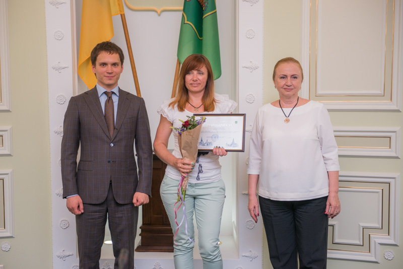 У Харкові нагородили організаторів весільного рекорду