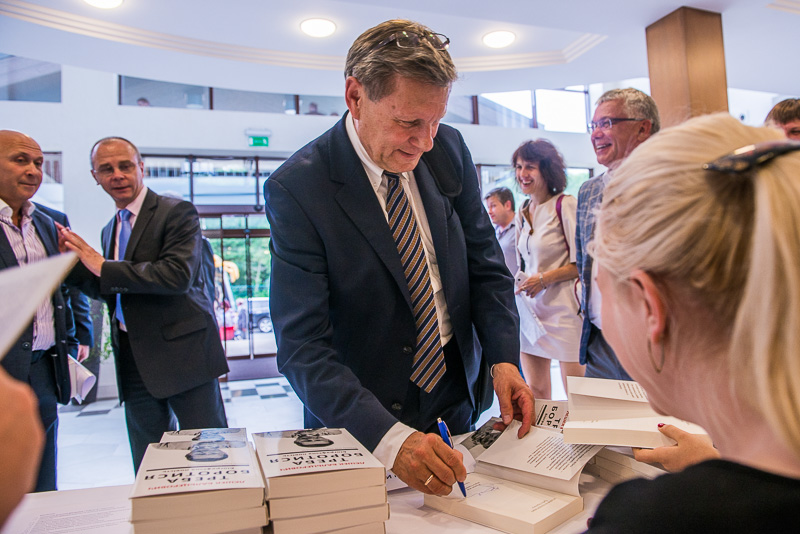Польський економіст Лешек Бальцерович представив у Харкові нову книгу