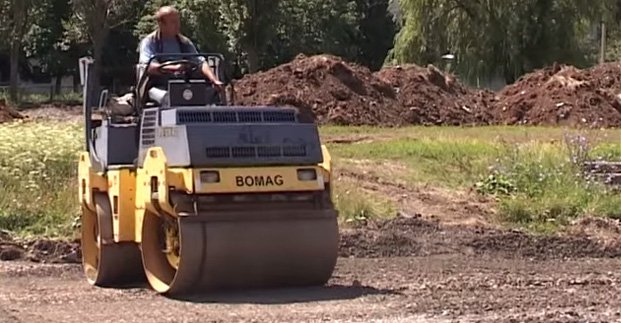 У Харкові будують трирівневий шкільний стадіон