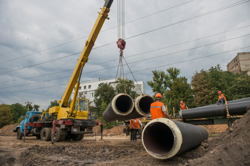 Реконструкцію тепломагістралі на Московському проспекті завершать у вересні