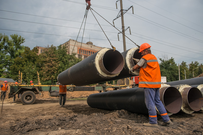 Реконструкцію тепломагістралі на Московському проспекті завершать у вересні
