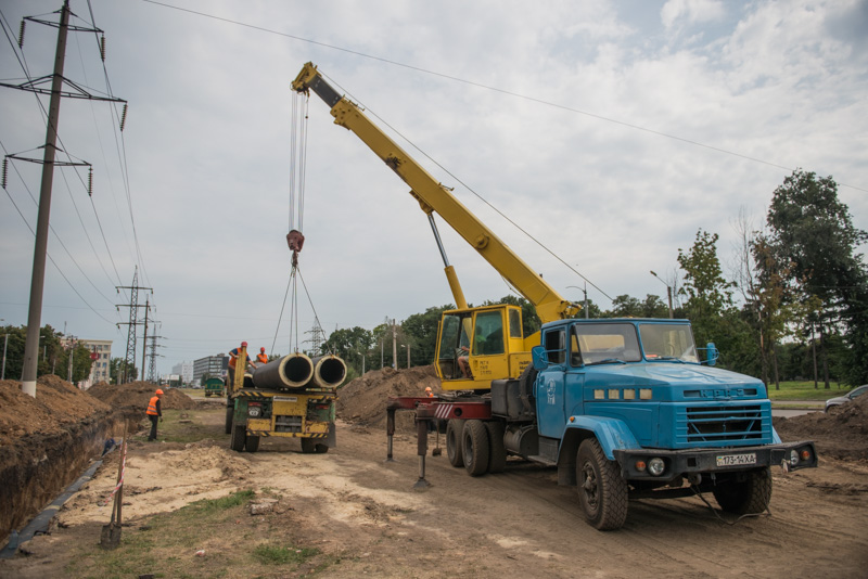 Реконструкцію тепломагістралі на Московському проспекті завершать у вересні
