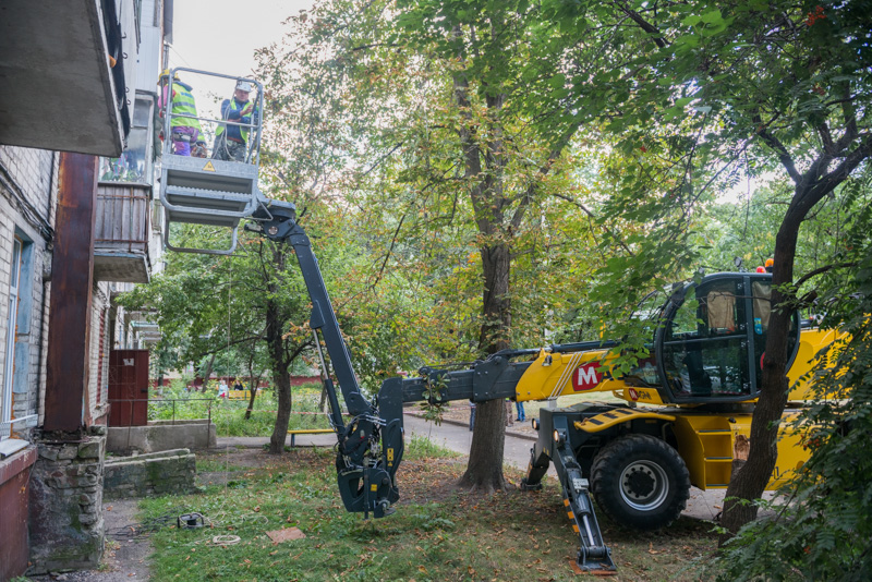 У Харкові продовжують ремонтувати житлові будинки