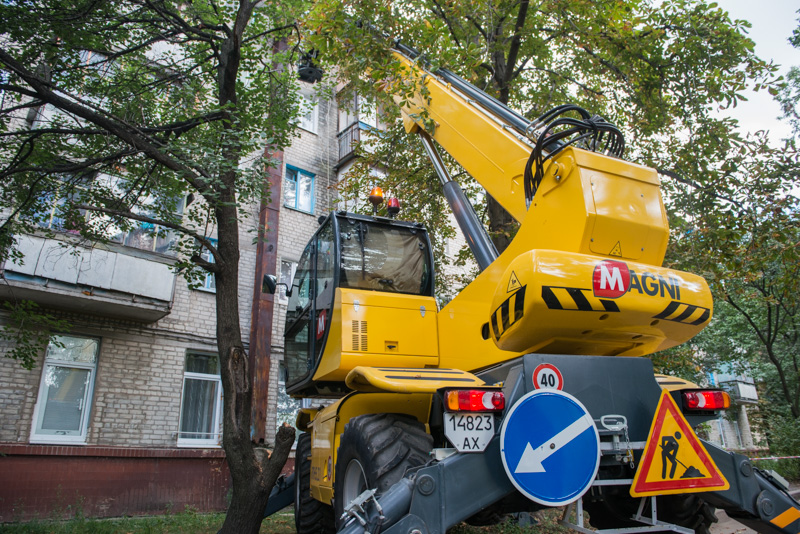 У Харкові продовжують ремонтувати житлові будинки