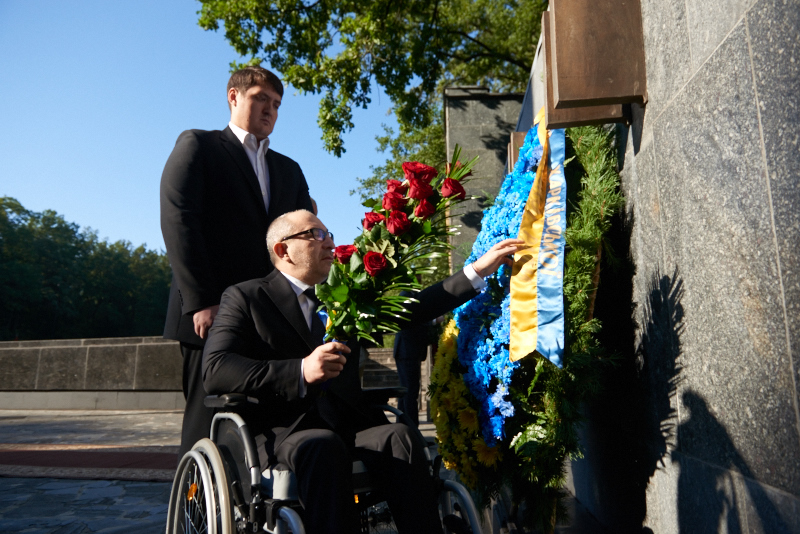 На Меморіалі Слави вшанували пам'ять визволителів Харкова