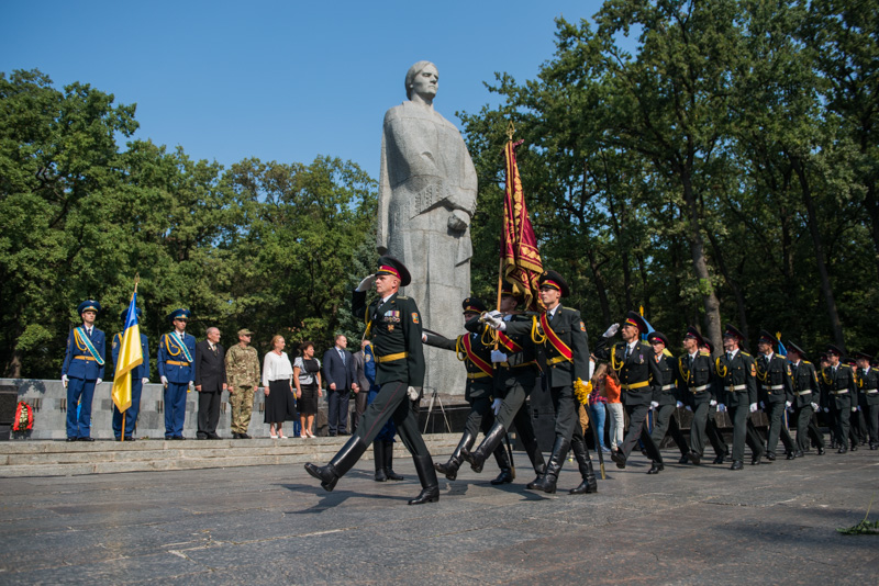 До Меморіалу Слави поклали квіти з нагоди закінчення Другої світової війни