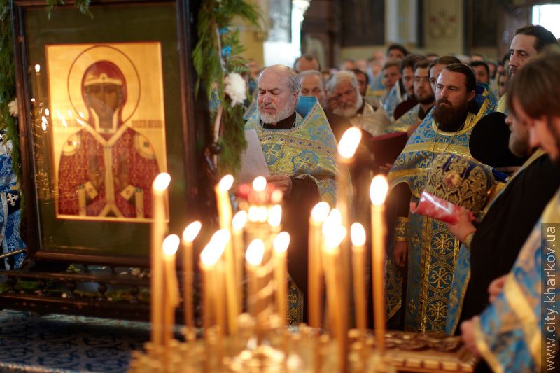 Геннадій Кернес: Прибуття Феодорівської ікони до Харкова - це велике свято для всіх вірян