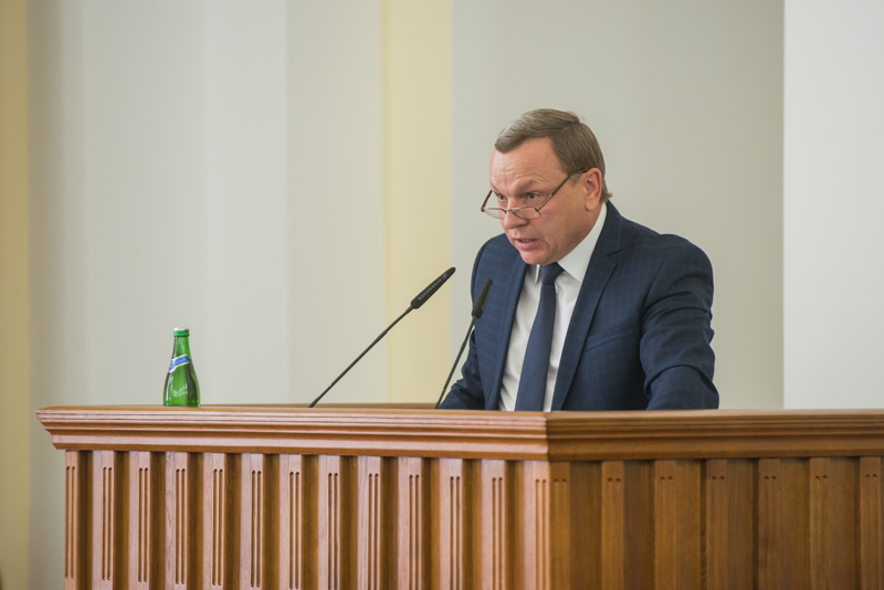 Геннадій Кернес привітав Володимира Кривцова з призначенням ректором авіаційного університету