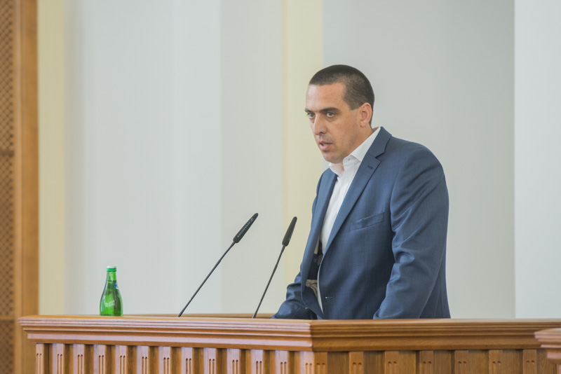 Геннадій Кернес привітав Володимира Кривцова з призначенням ректором авіаційного університету