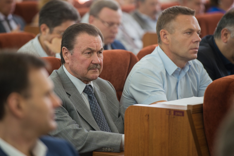Геннадій Кернес привітав Володимира Кривцова з призначенням ректором авіаційного університету