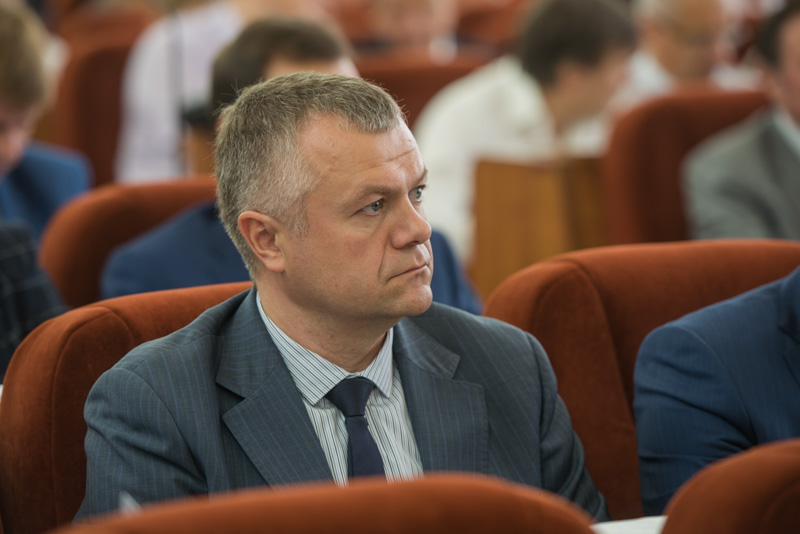 Геннадій Кернес привітав Володимира Кривцова з призначенням ректором авіаційного університету
