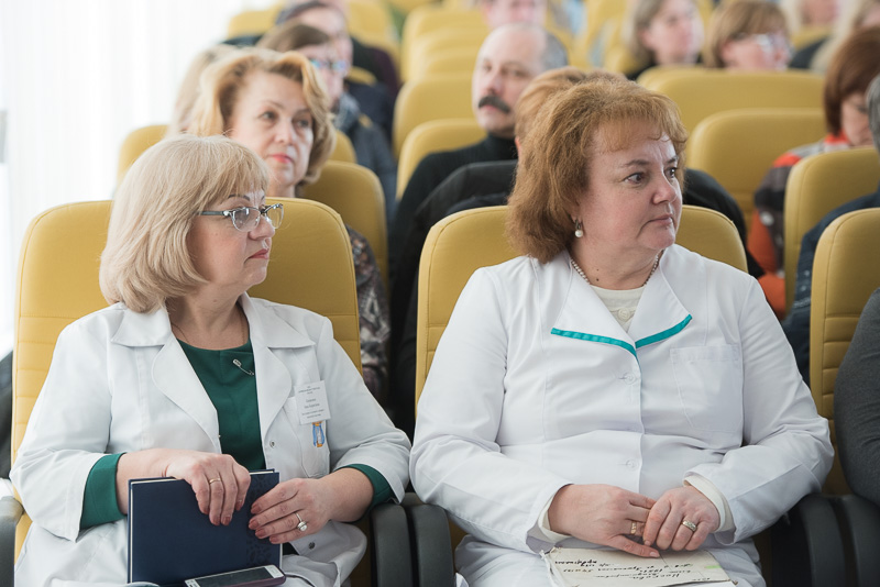 Ізраїльські лікарі діляться досвідом з харківськими колегами
