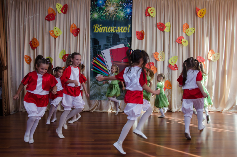 У районах міста вшановували вчителів