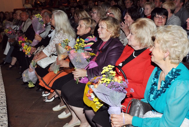 У районах міста вшановували вчителів