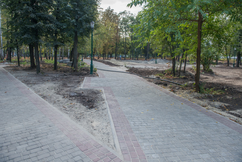 У сквері на ХТЗ встановлять перший харківський трактор