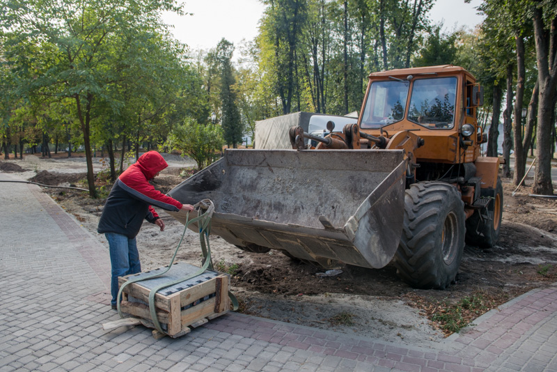 У сквері на ХТЗ встановлять перший харківський трактор