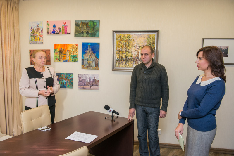 Тетяна Гавриш віддала премію міськради важкохворій дитині