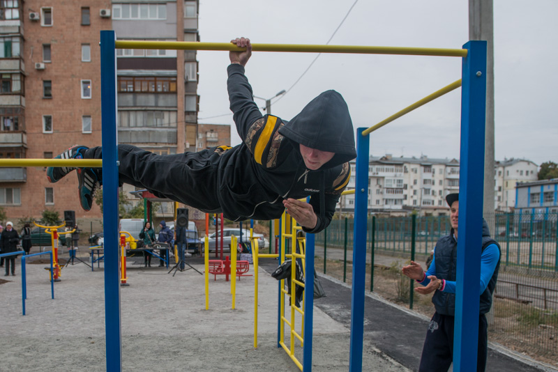 На проспекті Леніна відкрили новий спортмайданчик
