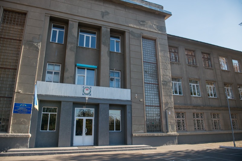 У школах Ленінського району почали встановлювати відеокамери