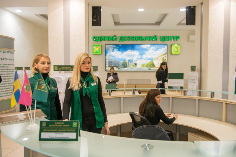 Одесити та грузини відвідали харківські центри надання адмінпослуг