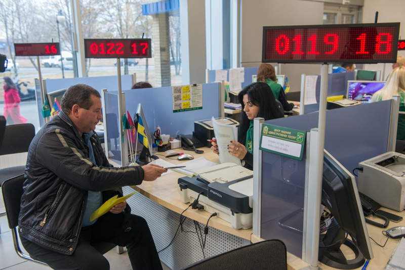 Одесити та грузини відвідали харківські центри надання адмінпослуг