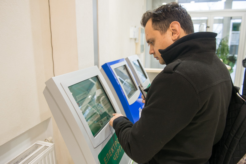 Одесити та грузини відвідали харківські центри надання адмінпослуг