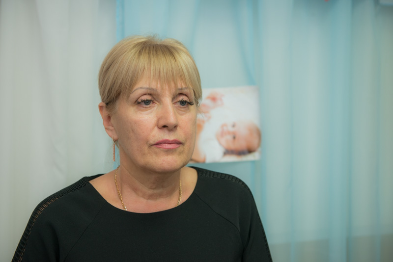 У Харківських пологових будинках почали видавати свідоцтва про народження дитини