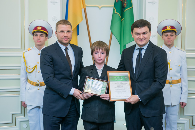У Харкові відзначили кращих учнів Дзержинського району